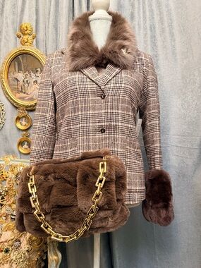 Checked Brown Faux-Fur Trim Women's Jacket with bag
